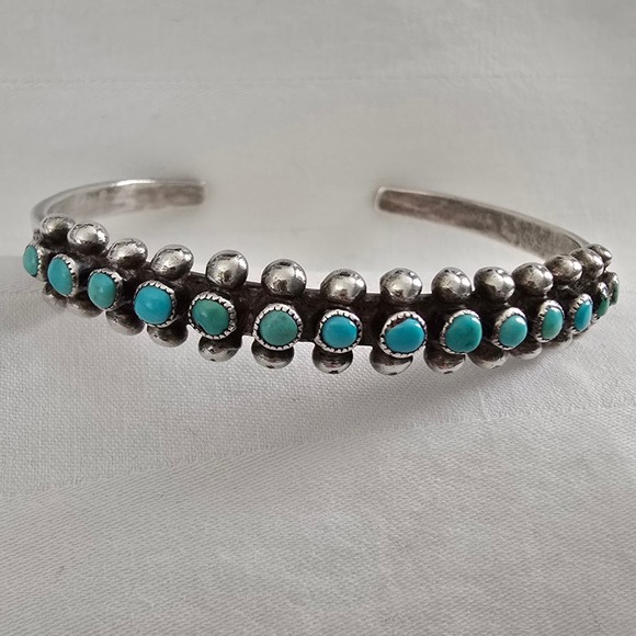 Zuni Jewelry - VTG Native American Zuni Snake Eye Turquoise Sterling Silver Cuff Bracelet 6"